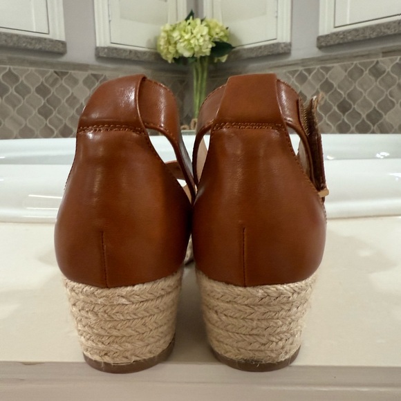 Michael by Michael Shannon Wedge Sandals – Size 9 – Tan Espadrille Platform, EUC - Picture 6 of 10